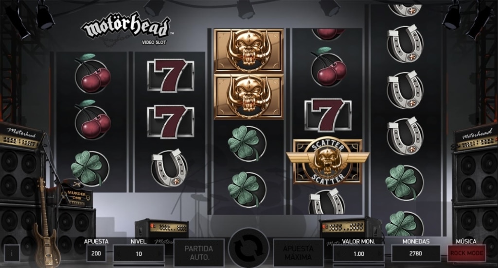 Motörhead Jugando